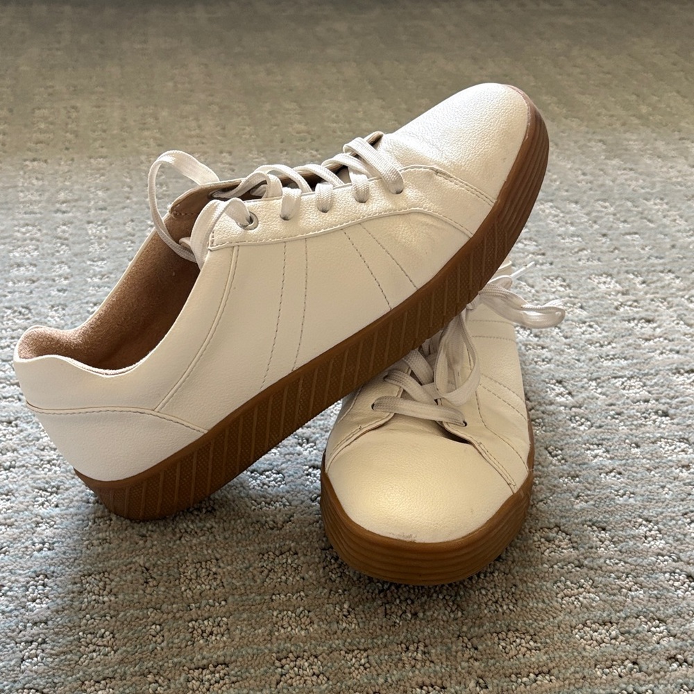 Naturalizer White and Tan Sneakers